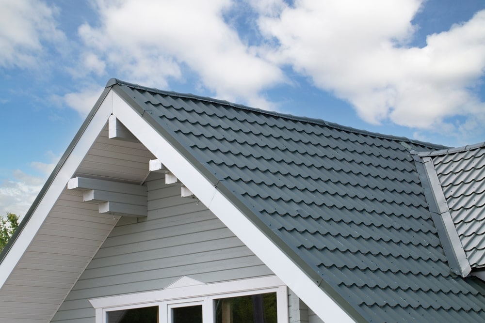Metal Roofs vs Shingles